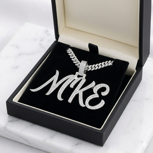 Collier personnalisé avec pendentif en lettres cursive pavées de diamants Moissanite, en argent 925, bijoux personnalisés - Product Image 5