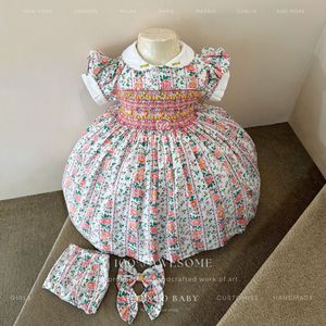 Vestido de niña con estampado floral y rayas, 100% algodón, con cuello Peter Pan, largo midi, suministro ODM, pedido personalizado. - Product Image 1