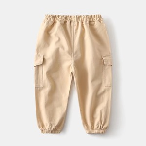 Pantalon cargo confortable pour garçons, style décontracté et utilitaire, tissu durable pour les enfants actifs - Product Image 5