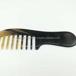 Peigne en corne de boeuf antique personnalisé Peigne en corne naturel fabriqué à la main pour coiffer les cheveux Cadeau de Noël Peigne en corne véritable fait à la main - Product Image 5