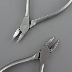 Coupe-ongles professionnel en acier inoxydable, à pointe incurvée/droite, pointe acérée, ouverture large, portable, pour usage adulte, style simple - Product Image 5