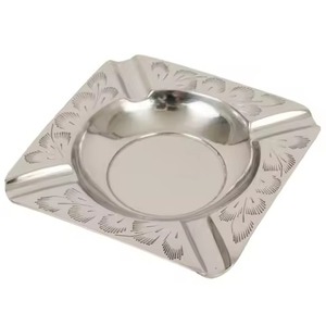 Cendrier en métal fait main moderne avec design personnalisable - Support élégant pour fumeurs pour la décoration de la maison, du bureau ou de l'hôtel - Product Image 1