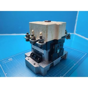 Fuji 1NC4QO #   Contactor Magnético SC-8N/UL Usado Como Pieza de Repuesto para Equipos Semiconductores Legacy - Product Image 5