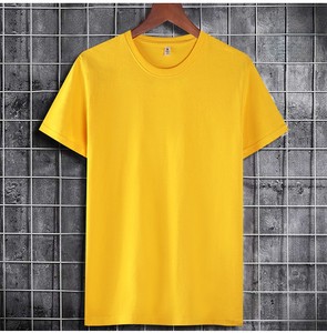 เสื้อยืดคอกลมแขนสั้นผู้ชาย สีเหลืองล้วน ผ้าฝ้าย ทรงปกติ แบบลำลอง ผ้าเจอร์ซีย์ถัก ดีไซน์เรียบ - Product Image 5