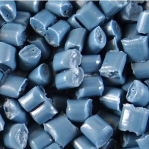 Granulés de résine HDPE haute résistance et haute fluidité pour film soufflé destiné aux sacs poubelles - Product Image 1