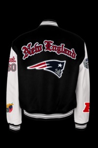 เสื้อแจ็คเก็ตวาร์ซิตี้ New England Patriots ผ้าขนสัตว์และหนังสไตล์โอลด์อิงลิช สีดำขาว - Product Image 2