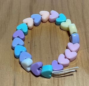 กำไลเรซิ่นทำมือสำหรับผู้หญิง – กำไลเรซิ่นแฮนด์เมดดีไซน์ศิลปะอันเป็นเอกลักษณ์ น้ำหนักเบา เครื่องประดับแฟชั่น - Product Image 4