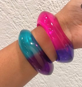 Minimalist Style Resin <b>Beads</b> bangle Women's fashion accessory bangle Green pink beige bangle Solid round shape <b>bracelet</b> - Product Image 4