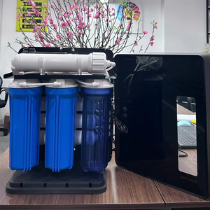 Produit révolutionnaire fabriqué au Vietnam : Distributeur d'eau hydrogénée pour usage domestique, entièrement en plastique, pour bureau. - Product Image 1