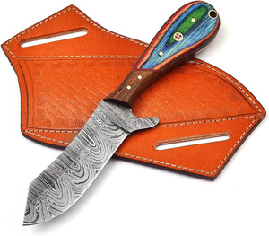 Cuchillo de caza y camping de hoja fija de acero de Damasco hecho a mano, estilo vaquero personalizado, con funda de cuero. - Product Image 1