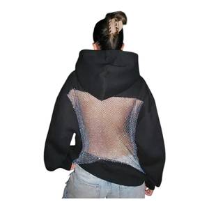 Sweat à capuche oversize noir pour femme en molleton avec logo imprimé, dos nu, empiècements en maille à sequins, coupe ample, style streetwear - Product Image 2