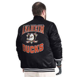 เสื้อแจ็คเก็ตผู้ชาย Anaheim Ducks G-III Sports Carl Banks สีดำ Adaptive Bold Logo Satin Full-Snap Winter Puffer Jacket กันลม - Product Image 3