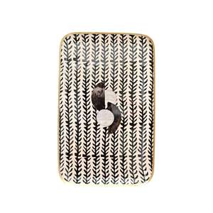 Plateau de service en métal à motif de feuilles moderne, plateau décoratif de luxe pour table ottoman, plateau rectangulaire à bord doré pour les fêtes - Product Image 1