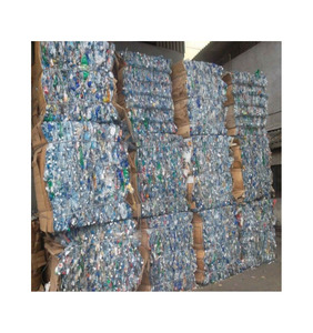 Flocons de PET recyclé premium, transparents, lavés à chaud, pour la production de fibres et d'emballages - Product Image 1