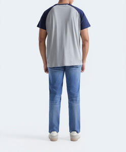 T-shirt Unisexe en Coton 100% Personnalisé Blanc et Noir, Impression et Broderie Personnalisées, Coupe Classique, Tricoté, Sérigraphie, Vente en Gros pour Hommes - Product Image 2