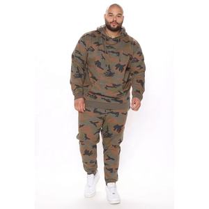 Personalizado Camo impreso hombres Jogger Sweatsuit Set Unisex 100% algodón polar con capucha chándal venta al por mayor Loose Fit Chándales para hombre - Product Image 1