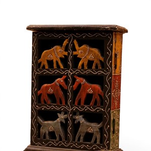 Boîte à clés en bois artisanale et colorée en forme d'animal |   Porte-clés mural décoratif |   Boîte de rangement pour clés en bois rustique - Product Image 3