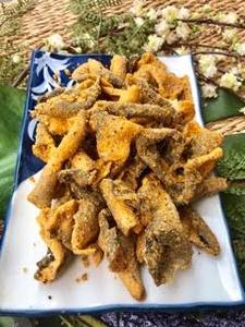 ขนมหนังปลาทอดกรอบ รสเค็มทะเล กล่องแพ็คสไตล์เวียดนาม 1 กก. บรรจุภัณฑ์สุญญากาศ - Product Image 2