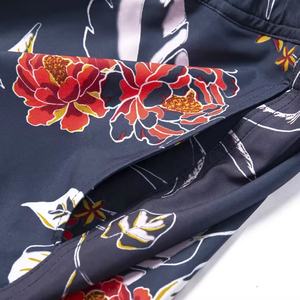 Venta al por mayor 100% poliéster hombres corto más nuevo estampado Floral Streetwear estilo cómodo bolsillo corto deportivo gran oferta Casual - Product Image 4