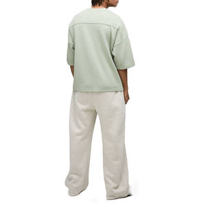 Camiseta de hombre de corte holgado contemporáneo de marca privada con logo bordado tono sobre tono, proveedor de fabricación a granel de ropa urbana - Product Image 3