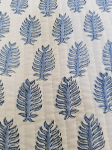 Set de table matelassé léger en coton vert clair à imprimé léopard, réversible, moderne, personnalisable, lavable en machine, ovale/rond/carré - Product Image 3