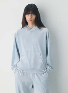 เสื้อฮู้ดผู้หญิงขายส่ง เสื้อผ้าลำลองสไตล์สตรีทแวร์ รับผลิตแบบ OEM ODM แบรนด์ส่วนตัว เสื้อผ้าแฟชั่น ผู้ผลิตจากสหรัฐอเมริกา - Product Image 5