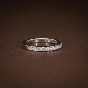 Elegante Anillo de Media Eternidad con Diamantes Cultivados en Laboratorio, Anillo Apilable, Anillo de Bodas de Diamantes, Oro Sólido de 14K, Joyería Nupcial para Mujer - Product Image 2