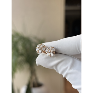 Pendientes de tuerca de lujo con diseño floral y diamantes de laboratorio en forma de pera de 0.95 ct, engaste de oro de 14K con diseño de estrella, regalo fino para bodas y fiestas. - Product Image 2