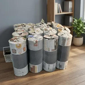 Rouleau de treillis métallique perforé galvanisé robuste à mailles carrées pour applications d'écranage, motif losanges - Product Image 1