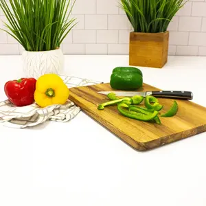 Tabla de Cortar de Madera de Acacia y Mango Hecha a Mano y Personalizada, Utensilio de Cocina para Cortar Frutas, Verduras y Servir, India - Product Image 1