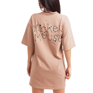 T-shirt pour femme en coton 100% respirant, coupe ample, col en V, tricoté uni, broderie, style streetwear d'été, conçu par l'usine OEM - Product Image 5