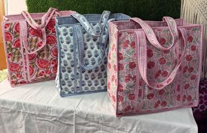 Sac fourre-tout 100 % coton pur à ouverture ouverte, doublure en coton, sac à main matelassé floral, sac fourre-tout fait main, écologique, imprimé au bloc, cadeaux - Product Image 3
