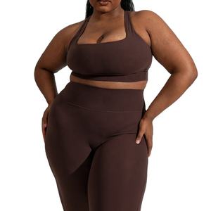 Soutien-gorge de sport pour femme en nylon recyclé et élasthanne, à bretelles fines croisées dans le dos, pour la gym et le fitness 2026 - Product Image 3