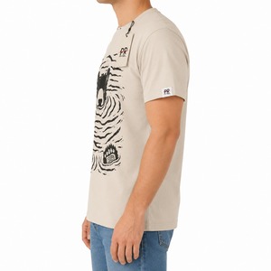 เสื้อยืดแขนสั้นผู้ชาย ผ้าฝ้ายผสมพรีเมียม สวมใส่สบาย ทรงปกติ สตรีทแวร์ลำลอง ดีไซน์ทันสมัย ขายดีที่สุด สินค้ามาใหม่ - Product Image 4