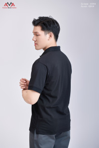 เสื้อเชิ้ตแขนสั้นผ้าถัก TC น้ำหนัก 200 กรัม ทรงปกติสำหรับผู้ชาย |   โลโก้ด้านหน้าสีดำแบบลำลองติดกระดุม |   กันยับ นุ่ม ทนทาน - Product Image 3