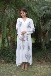 Robe bohème faite à la main pour femmes en coton bio à la mode imprimé floral décontracté Midi taille naturelle doux cadeau de la Saint-Valentin d'été - Product Image 4