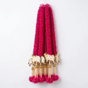 พวงดอกไม้สีชมพูแบบดั้งเดิมพร้อมลวดลายวัวและพู่ห้อยสำหรับตกแต่งทางเข้าในเทศกาลดีวาลี - Product Image 5