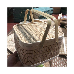 Cesta de regalo de bambú hecha a mano personalizada para embalaje minorista y promocional - Product Image 1