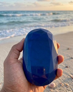 Zafiro Azul Calentado, Corte Ovalado, Gran Tamaño, Gema Azul Intenso, Cabujón Pulido y Facetado para Joyería y Decoración - Product Image 2