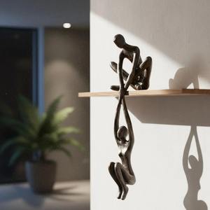 Estante Metálico Contemporáneo con Decoración de Escultura de Bronce de Hombre Levantando a Mujer, Figura Romántica para Decoración de Ocasiones Especiales y Regalos - Product Image 3
