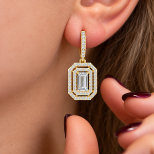 ต่างหูเพชรทรงเหลี่ยมมรกตเพาะเลี้ยงในห้องปฏิบัติการ ทองคำแท้ 14K 18K ประดับเพชรแบบพาเว่ ทรงหยดน้ำ แบบห่วงกอดหู ระดับความสะอาด DEF VVS ของขวัญวาเลนไทน์ เครื่องประดับ ODM - Product Image 2