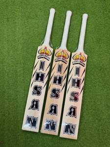 Bate de Críquet Ihsan Sports Serie Clásica Edición Emperador, Madera de Sauce Inglesa, Duradero y Ligero, con Funda y Lámina Antideslizante de Agarre Adicional - Product Image 2