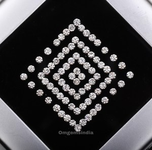 1.5 mm |   Diamante Cultivado en Laboratorio |   Corte Brillante Redondo |   Certificado por IGI |   OM GEMS |   Para la fabricación de pares de pendientes y anillos de compromiso - Product Image 2