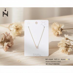 Collana con Ciondolo in Zircone, Placcata in Oro, Catena a Serpente in Acciaio Inossidabile, Gioielli Minimalisti Unisex per Uso Quotidiano - Product Image 2