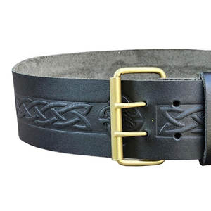 Cinturón Negro con Nudo Celta 2026, Negro Highland con Grabado en Relieve y Hebilla de Latón, Suministros de Fábrica de Moda Global OEM ODM - Product Image 4