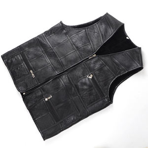 Veste de motard moderne en cuir sans manches pour homme, style urbain robuste et tendance, respirante - Product Image 4