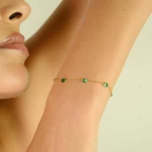 18K <b>Solid</b> <b>Gold</b> Modern Emerald Tennis Chain Bracelet for Her - Product Image 3