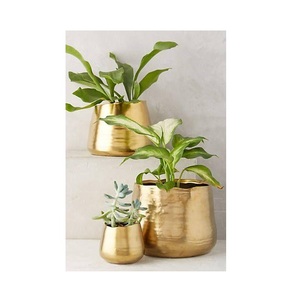 Jardinières en métal doré antique, faites à la main, élégantes, en stock au prix de gros - Product Image 1