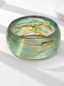 Brazaletes de Resina Oceánica Timeless Craft TS-580 - Elegante Diseño de Remolino Acuático, Acabado Glaseado Hecho a Mano, Forma Brillante, Verde Transparente - Product Image 4