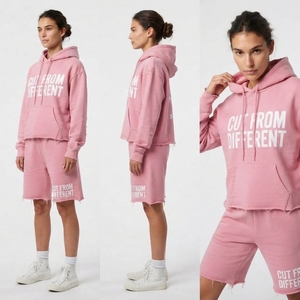 Ensemble short et haut en molleton de coton imprimé pour femme, coupe ample, bords bruts, épaules tombantes, style streetwear hiver, effet vieilli - Product Image 5
